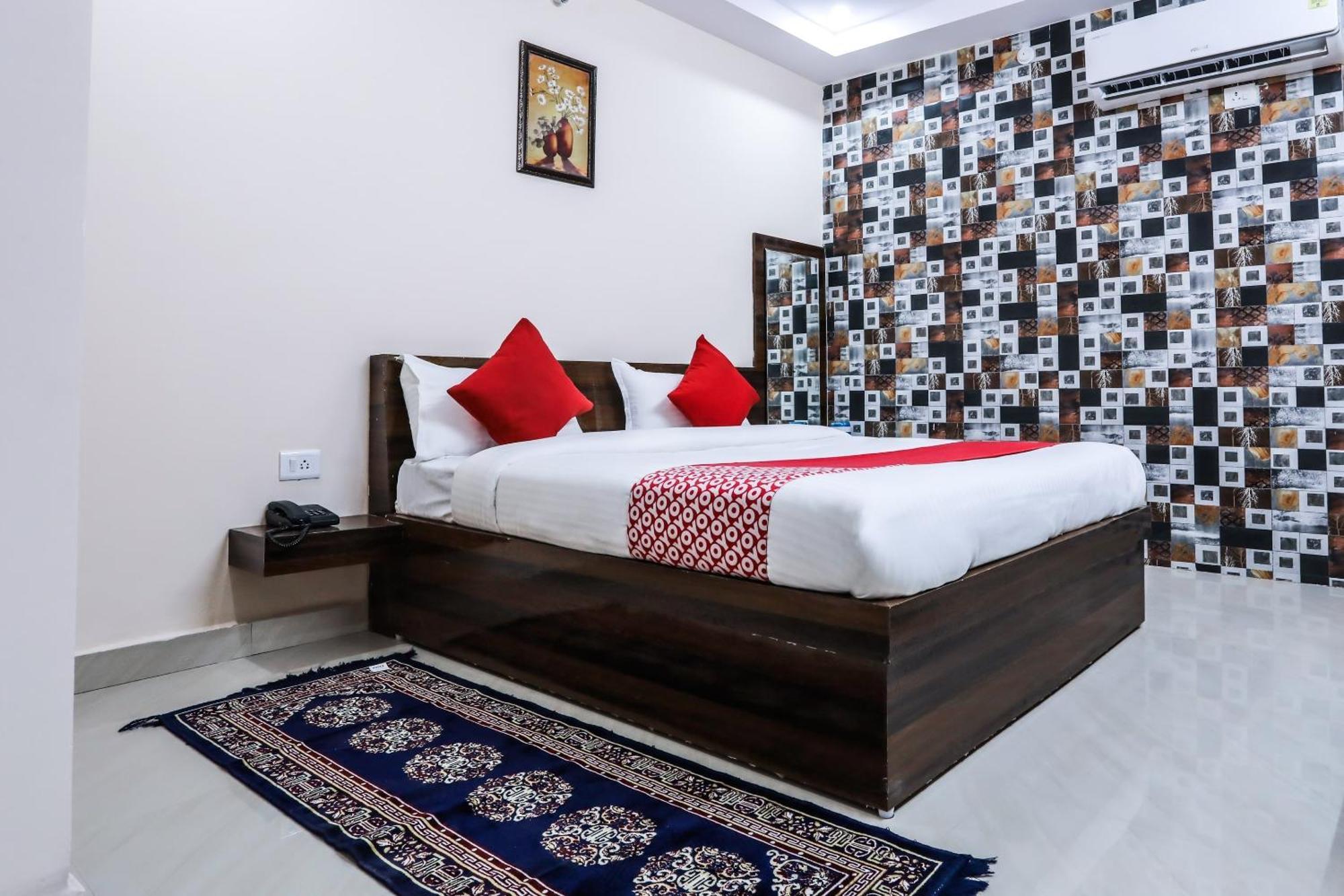 Capital O Smart City Bhopal Esterno foto
